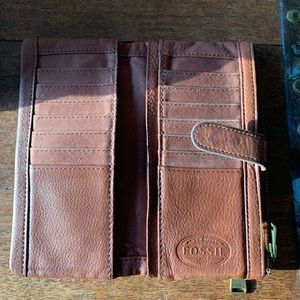 Fossil Wallet. Brown leather.